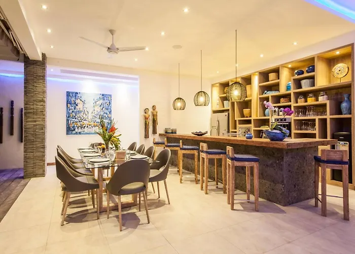 Spacious 4 Bedroom Garden And Pool Villa *