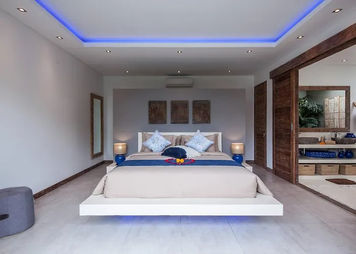 Villa Spacious 4 Bedroom Garden And Pool