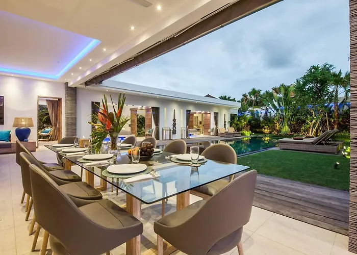 Villa Spacious 4 Bedroom Garden And Pool *