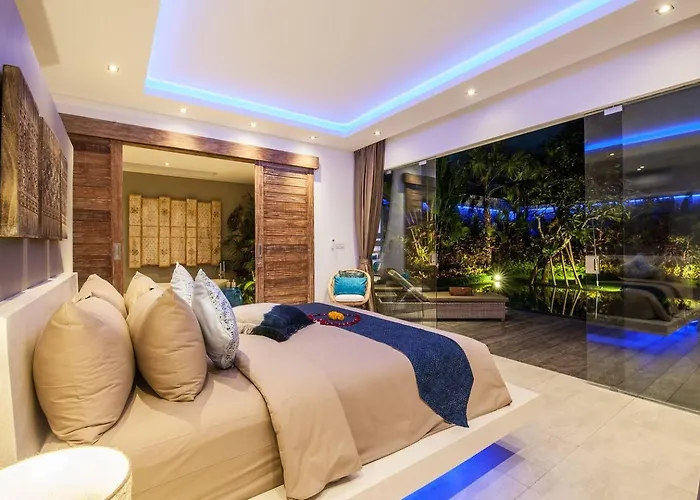 Spacious 4 Bedroom Garden And Pool Villa